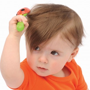 Уход за волосами ребенка для профилактики появления перхоти
