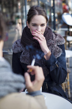 Холод и курение пагубно влияют на волосы