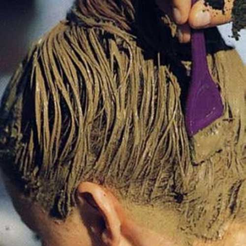 Процесс окраски седых волос хной