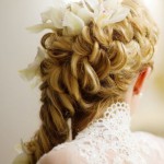 Свадебные прически на средние волосы: выбираем образ невесты